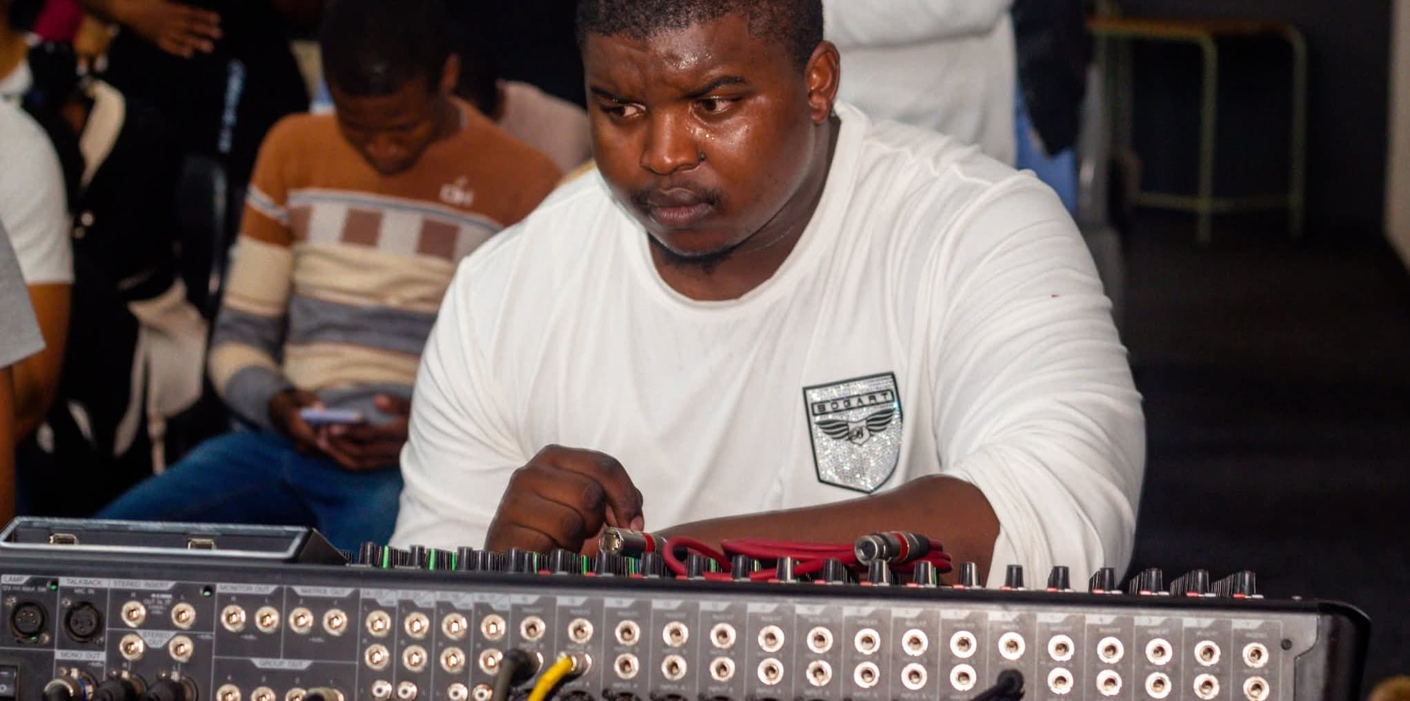 Live Streaming & Videography